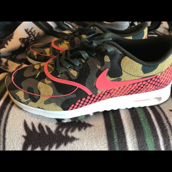 Nike Shoes - Nike air max